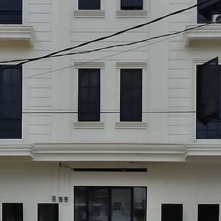 Prime Inn Near Jalan Sekip Mitra Reddoorz メダン エクステリア 写真